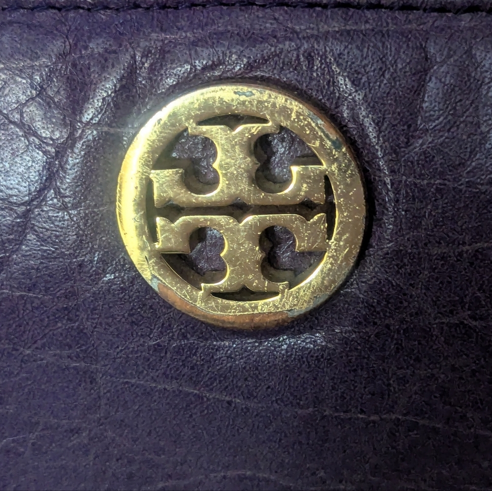 Tory Burch Purple Leather Wallet with Gold Logo - Picture 3 of 9